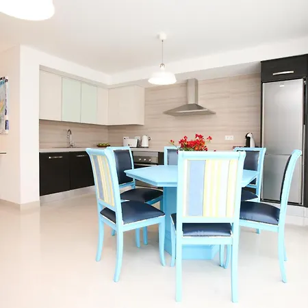 D Wan Deluxe Apartment *